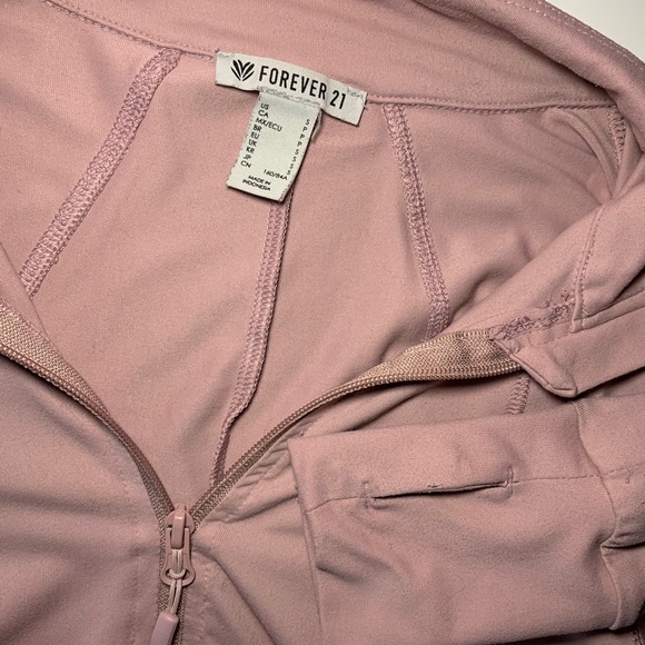 Fitted Workout Long Sleeve - Picture 3 of 4